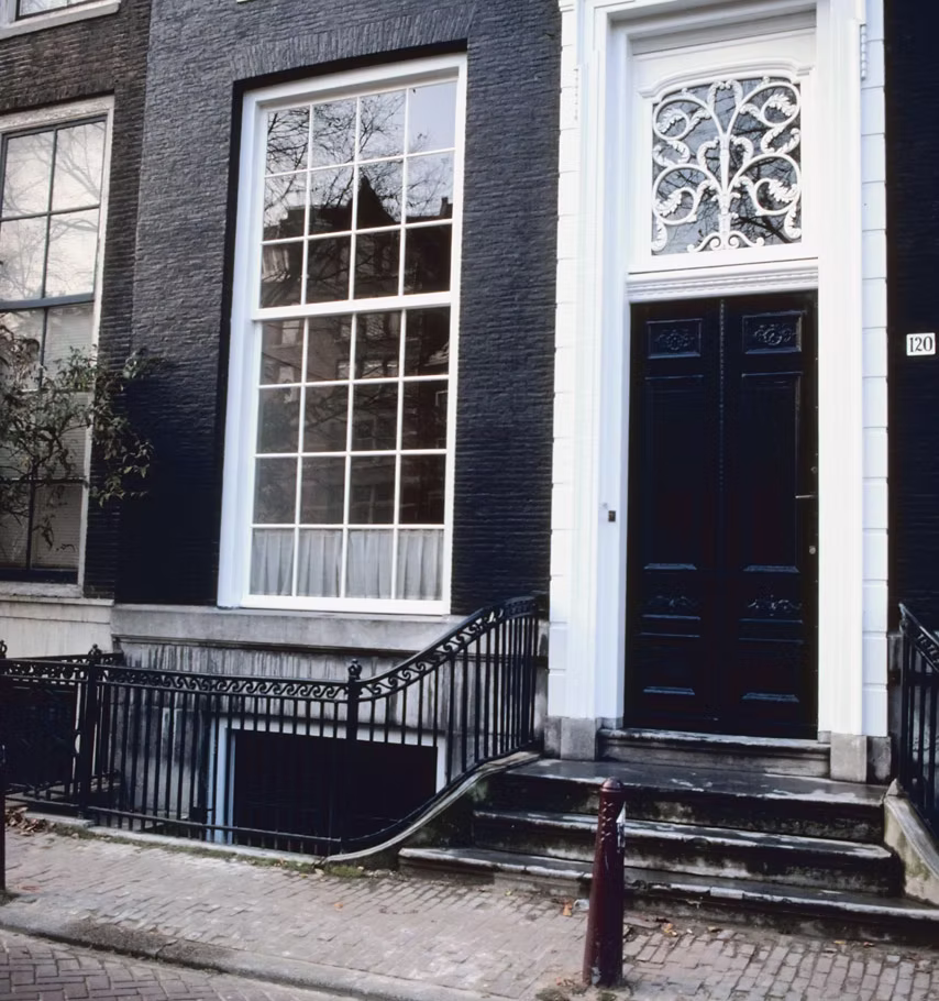 service exterior — Index page